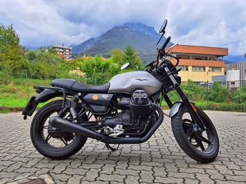 Mistral Short RVS Black Einddemper paar (L+R) met E-keur (Euro5) Moto Guzzi V7 850 2021 - 2024