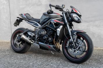 Spark Grid-O Titanium Einddemper + RVS Soundbox met E-keur Triumph Street Triple 765 RS / R / S 2020 - 2022